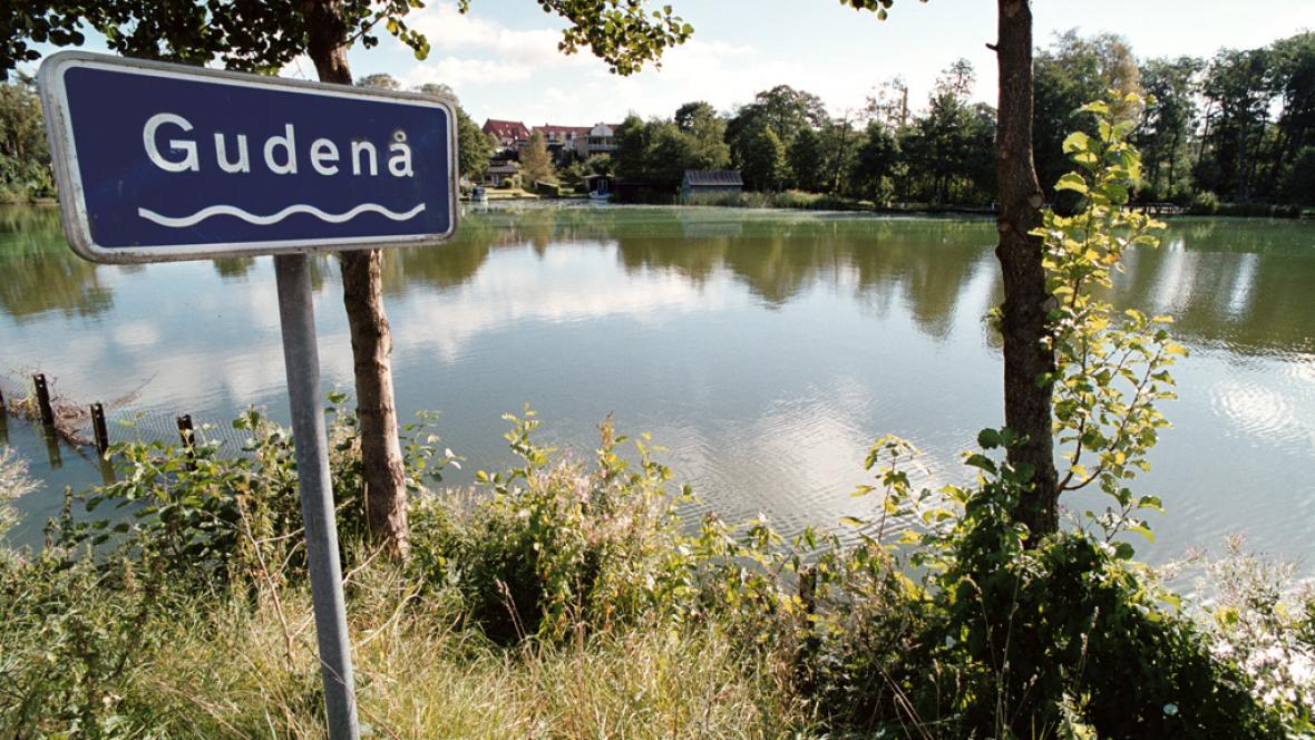 Sejlads på Gudenåen: En Guide til Danmarks Længste Flod